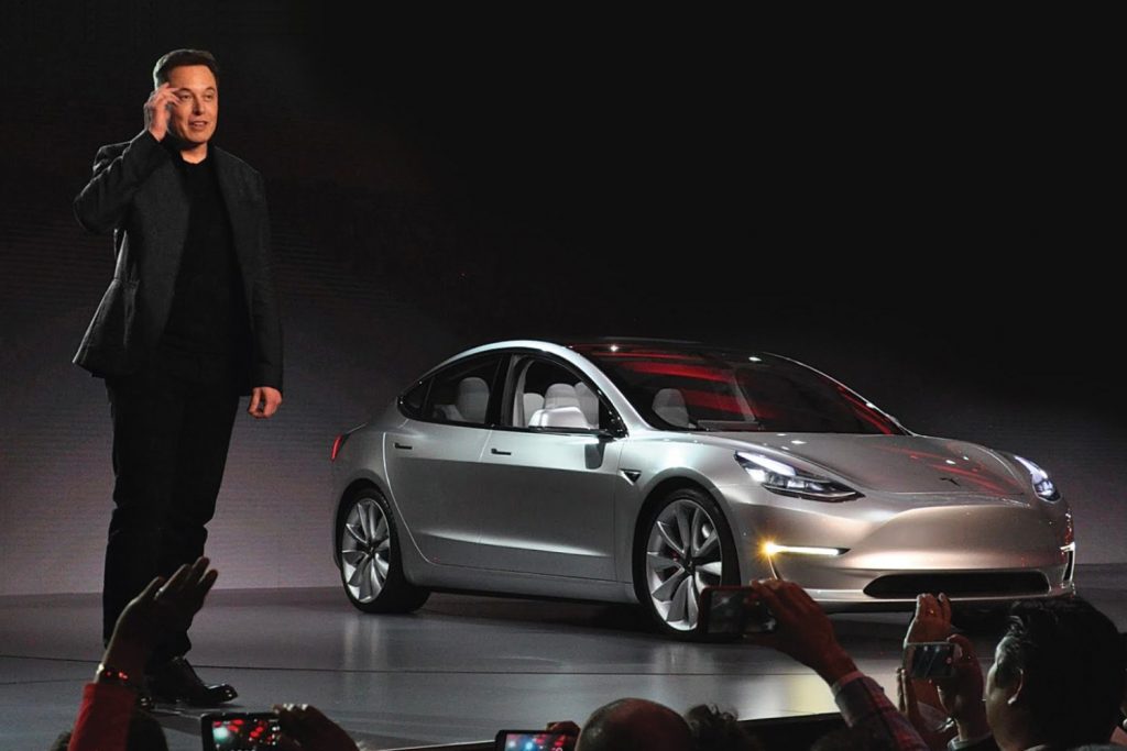 Tesla, from Elon Musk, now accepts bitcoins when paying for cars