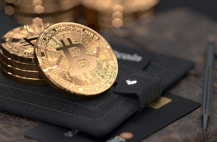 Coin Cloud Launches Non-Custodial Mobile Cryptocurrency Wallet and Enters Crypto Map