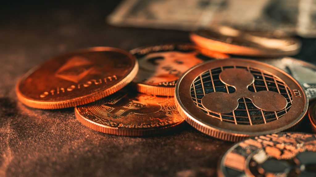 “They tried to throw us under the bus”, Vitalik Buterin belittles Ripple and is countered by founder