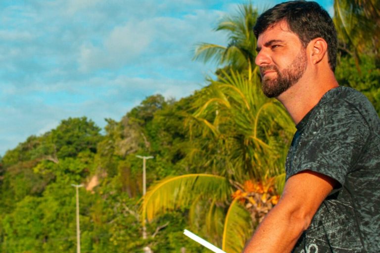 Youtuber travels Brazil presenting bitcoin as a means of payment