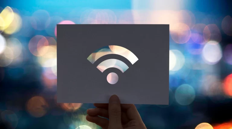 How to find free WiFi while traveling