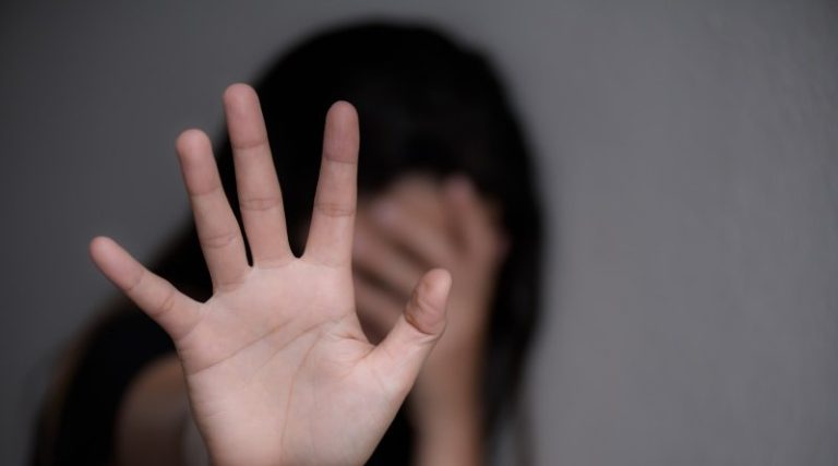 What is digital detoxification and what benefits does it have?