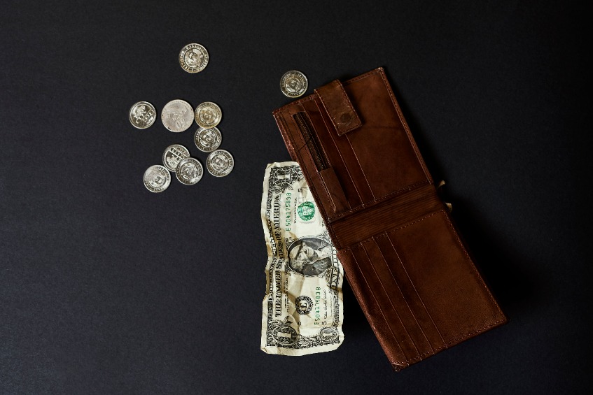 Tether leads the race, but is DAI as dead as Terra?  – The stablecoin race, an analysis