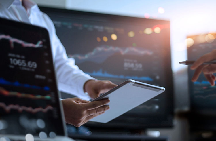 What makes cryptocurrencies so volatile?