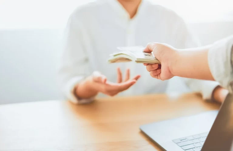How can the self-employed get loans?
